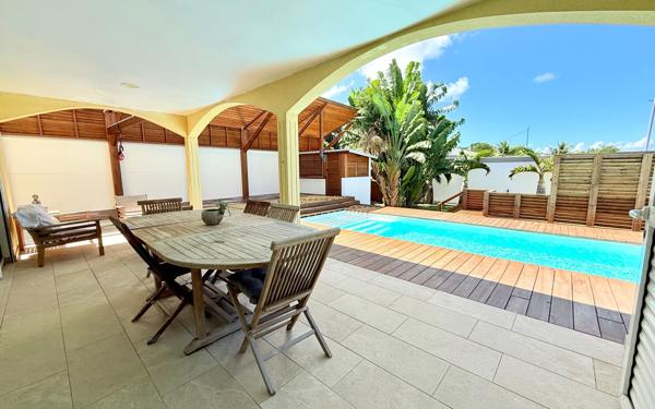 Maison à vendre    4 pièces •  Petite-Île