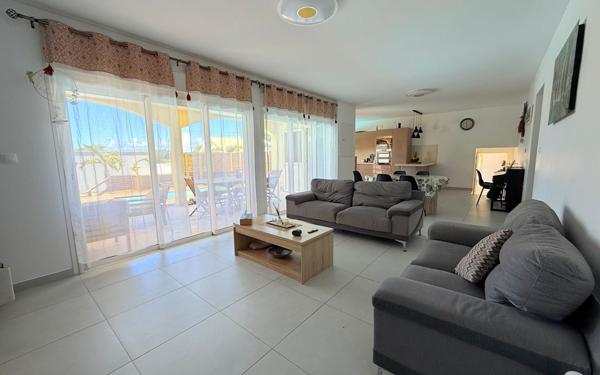 Maison à vendre    4 pièces •  Petite-Île