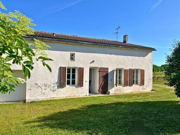 Immeuble à vendre 260 000 € Saint-Germain-de-Lusignan 337 m² DPE D