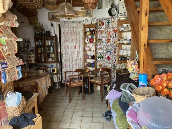 Immeuble à vendre 195 550 € Saint-Jean-d'Angély 222 m² DPE D