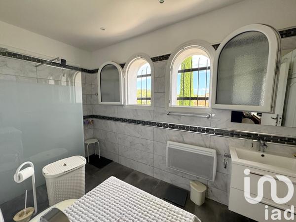 Maison à vendre 4 pièces 244 m² Montauroux