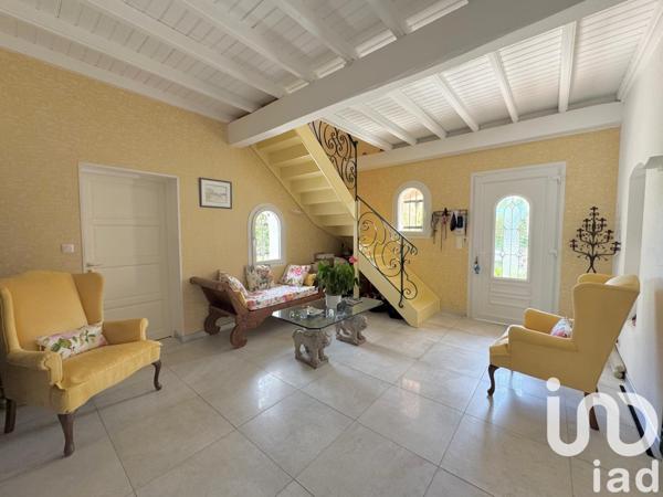 Maison à vendre 4 pièces 244 m² Montauroux