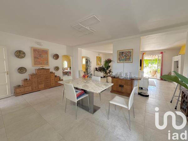 Maison à vendre 4 pièces 244 m² Montauroux