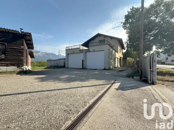 Immeuble à vendre 277 m² Gières