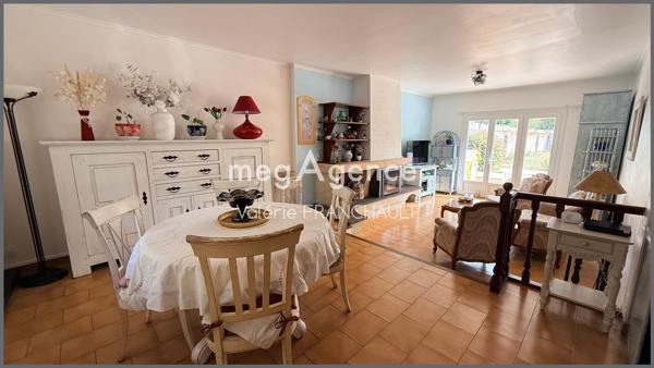 Maison à LUCON, 85400 - 8 pièces 140m²
