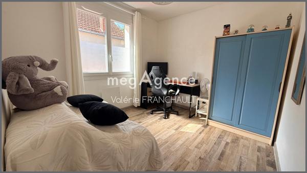 Maison à LUCON, 85400 - 8 pièces 140m²