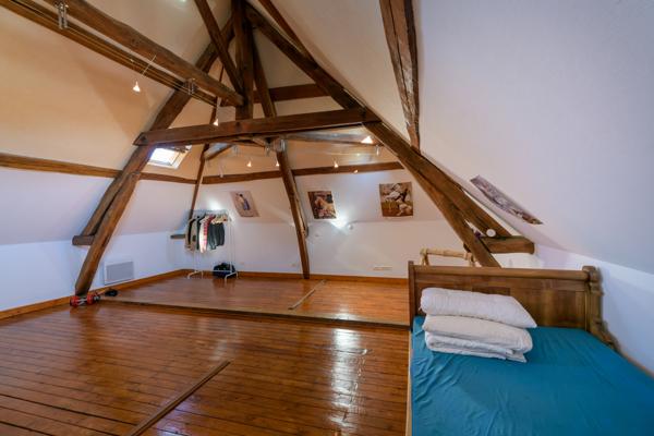 Maison familiale 145 m² à Savonnières, entre nature et vie de village