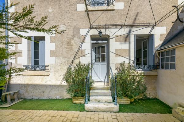 Maison familiale 145 m² à Savonnières, entre nature et vie de village