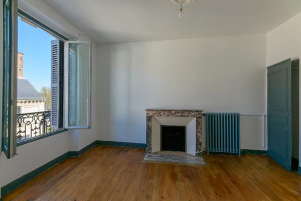 Maison familiale 145 m² à Savonnières, entre nature et vie de village