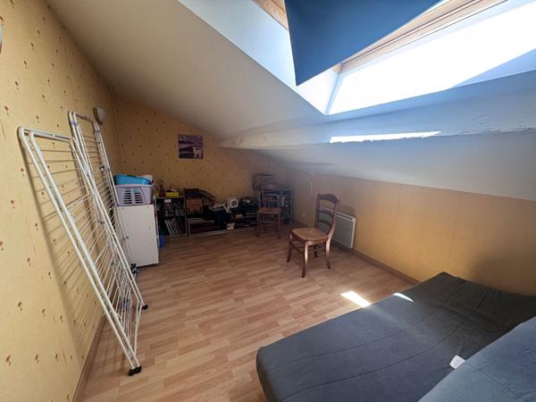 Maison de bourg, 2 chambres,  Les Martres De Veyre