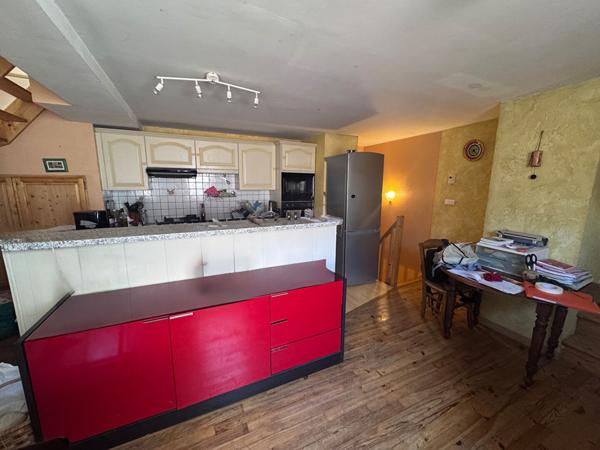 Maison de bourg, 2 chambres,  Les Martres De Veyre