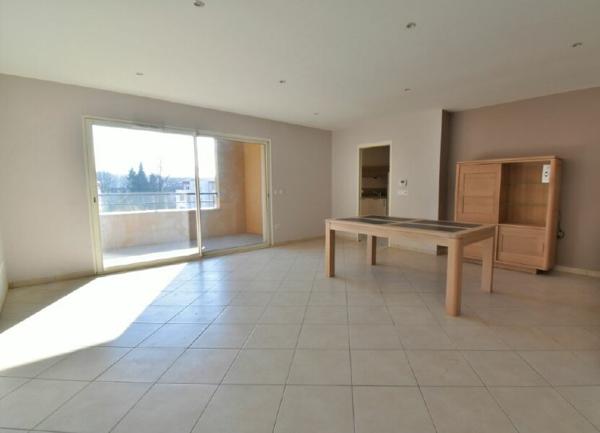Appartement à vendre    3 pièces •  Saint-Donat-sur-l'Herbasse