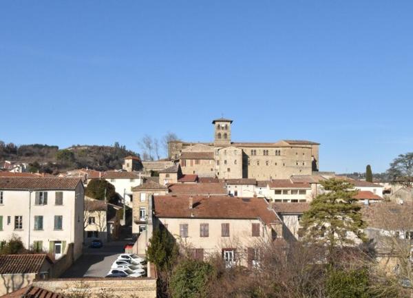 Appartement à vendre    3 pièces •  Saint-Donat-sur-l'Herbasse