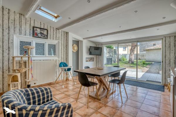 Maison à vendre 175 000 € Sainte-Foy-la-Grande 7 p 131 m² DPE D