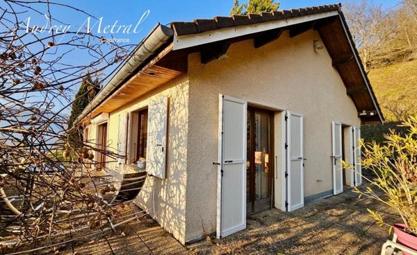 Maison de plain-pied à vendre à SERRIERES EN CHAUTAGNE (73) avec vue panoramique