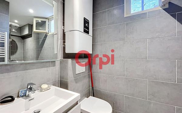 Appartement à vendre    2 pièces • 24 m2 Grimaud