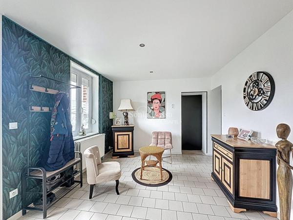 MAISON SEMI MITOYENNE EN SEMI PLAIN PIED 3 CHAMBRES VERANDA JARDIN GARAGE