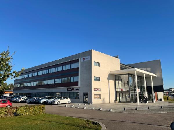 Bureaux à louer à ISNEAUVILLE 76230