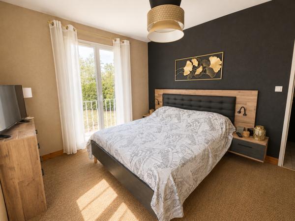 Maison
         4 pièces
        - 121 m² Exclusivité 271 575 € *