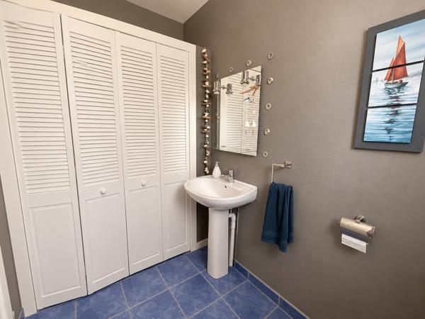 Maison
         4 pièces
        - 121 m² Exclusivité 271 575 € *
