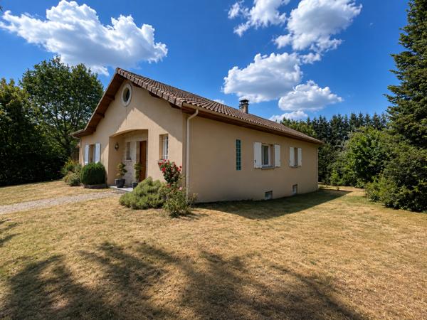 Maison
         4 pièces
        - 121 m² Exclusivité 271 575 € *
