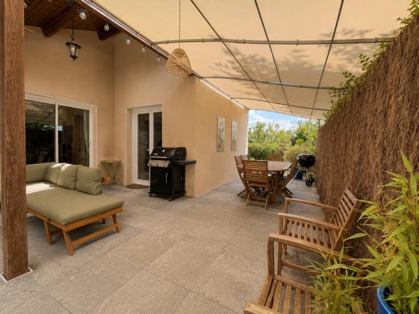 Maison
         4 pièces
        - 121 m² Exclusivité 271 575 € *