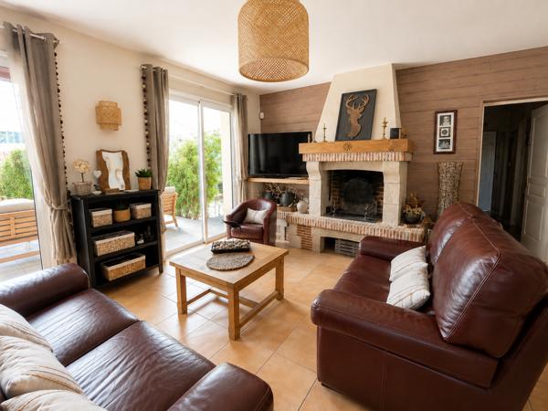Maison
         4 pièces
        - 121 m² Exclusivité 271 575 € *