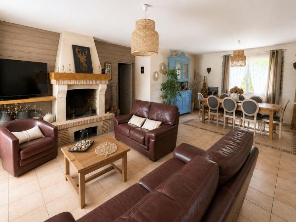 Maison
         4 pièces
        - 121 m² Exclusivité 271 575 € *