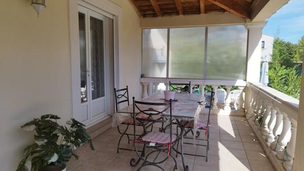 Maison plain pied avec studio attenant, grand garage