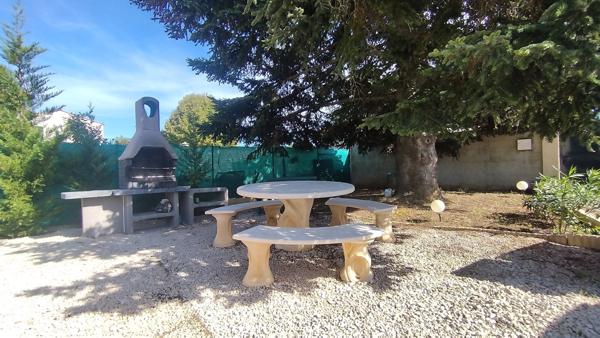 Maison plain pied avec studio attenant, grand garage