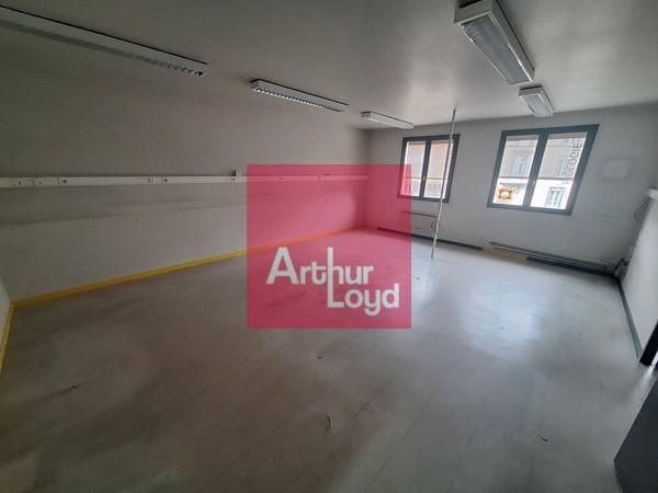 AUBIERE BUREAUX 141M² A VENDRE