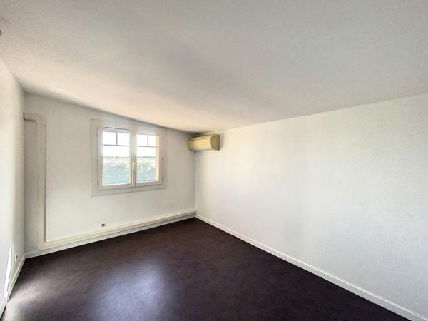 MAISON MITOYENNE à vendre MONTAUBAN(82), 3 chambres, jardin, garage