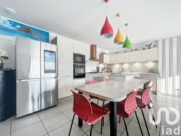 Maison traditionnelle 4 pièces de 92 m² à Ille-sur-Têt (66130)