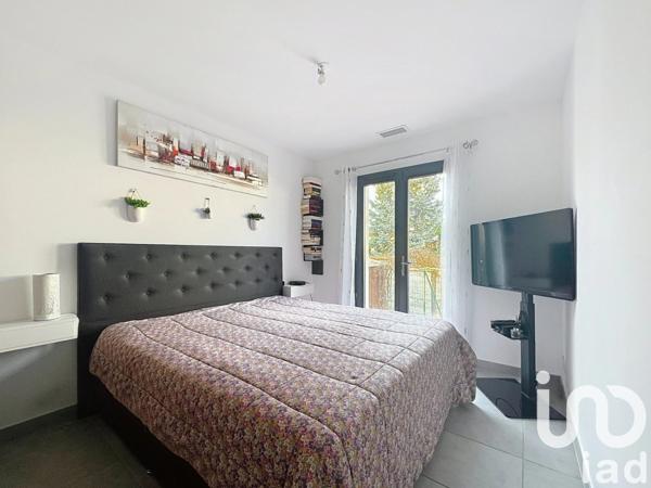 Maison traditionnelle 4 pièces de 92 m² à Ille-sur-Têt (66130)