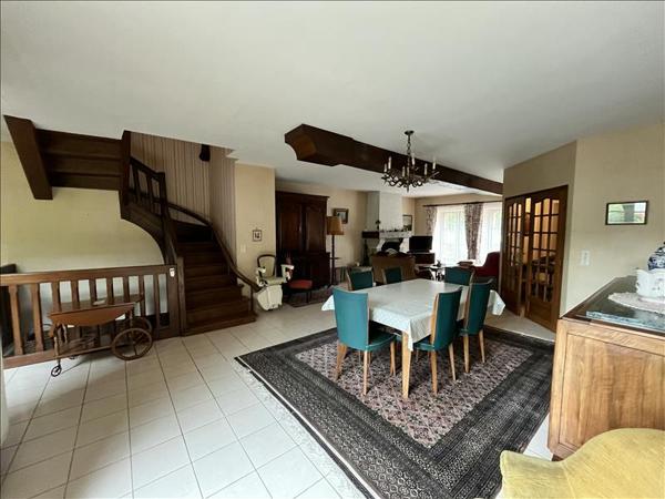 Maison à vendre |  Aigurande |  4 pièces | 202 m²