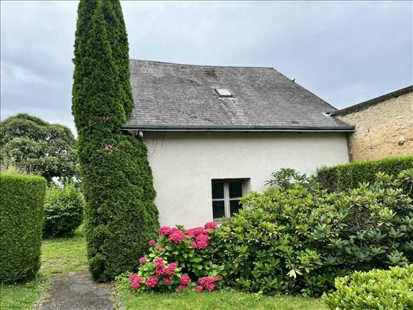 Maison à vendre |  Aigurande |  4 pièces | 202 m²