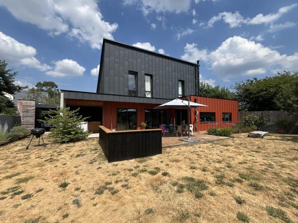 Ploeren – Maison contemporaine aux lignes architecturales