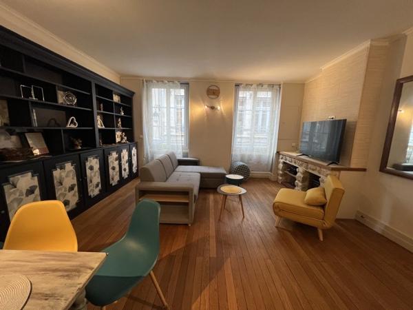 Immeuble à vendre |  Saint-Amand-Montrond |  239 m²