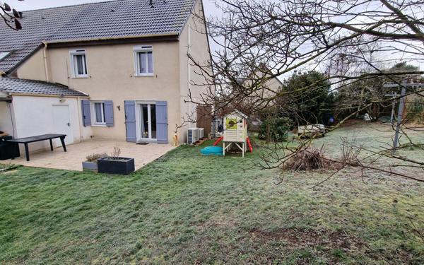 Maison à vendre    5 pièces • 92 m2 Fleury-les-Aubrais