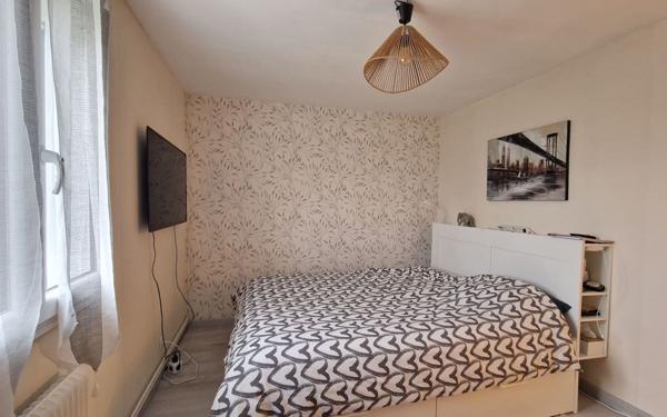 Maison à vendre    5 pièces • 92 m2 Fleury-les-Aubrais