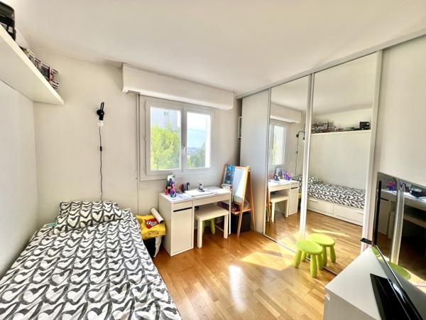 Marseille (13013) MARSEILLE 13013 - Appartement vendu louer - La Rose / Résidence Saint-Théodore, Appartement 3 pi