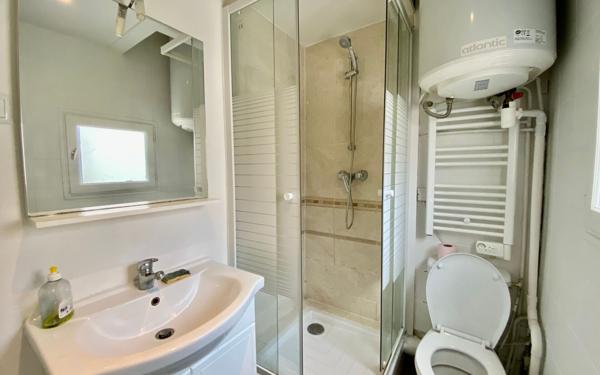 Appartement à louer    3 pièces • 40,79 m2 Paris 17