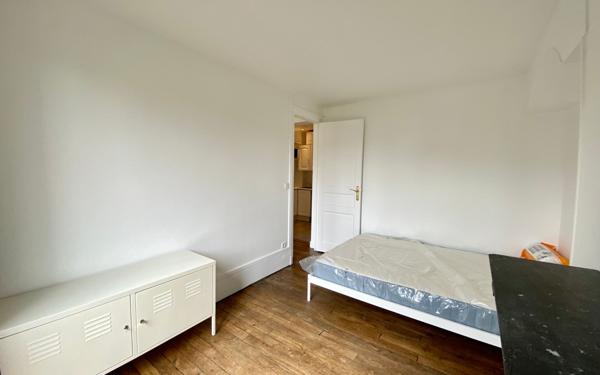 Appartement à louer    3 pièces • 40,79 m2 Paris 17