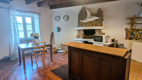 Morlaix proche centre-ville : charmante maison avec jardinet 