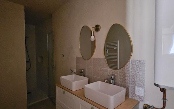 Appartement à louer    2 pièces • 66 m2 Loudun