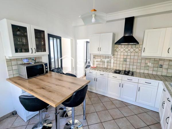 Maison de ville au cœur de Léré