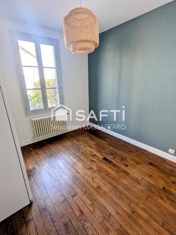 Maison de ville au cœur de Léré