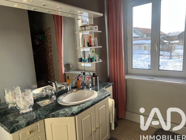 Maison à vendre 7 pièces 145 m² Jougne