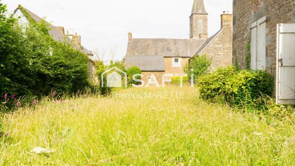 Maison en pierre de caractère à restaurer de 130 m² avec 4 chambres, toiture récente, double vitrage, combles aménageables et jardin. Secteur calme à Larchamp, à 50 min de la mer. Fort potentiel !