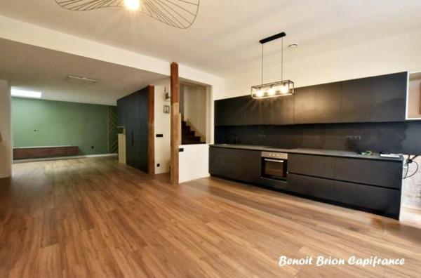 Maison de ville 148 m² – Centre d’Antrain – 4 chambres – Grande cave